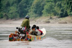 Mekong speedboat taxi